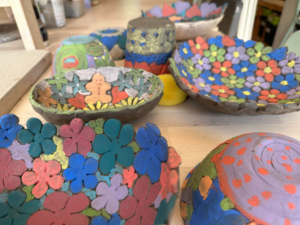 Paint a pot