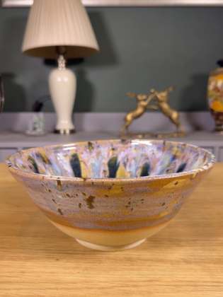 Large Reactive Glaze Bowl 22.7cm handmade by Earth2Ware